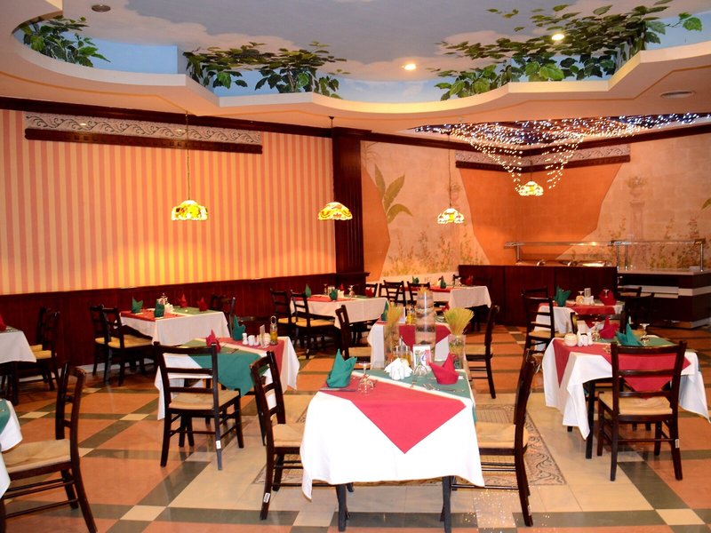 Rehana Royal Beach & Spa 23