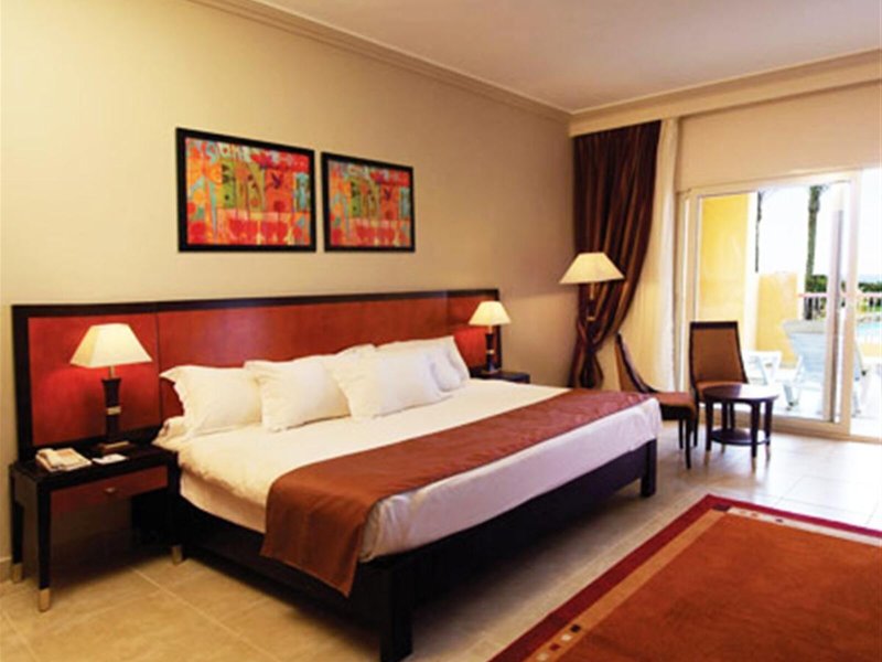 Rehana Royal Beach & Spa 37