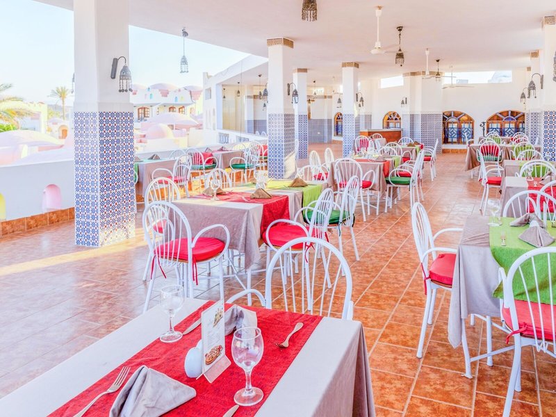 Bliss Marina Beach Resort 12