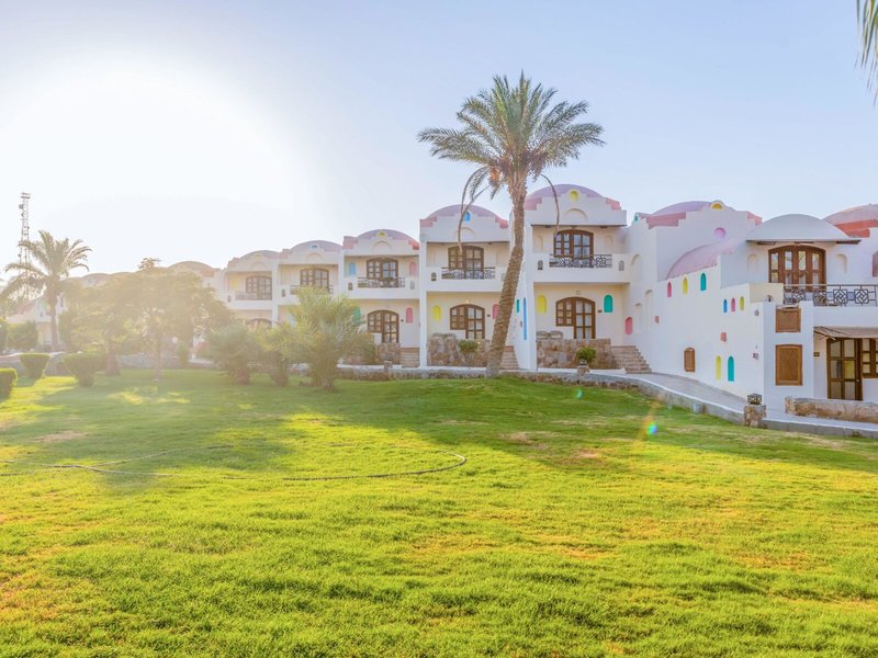 Bliss Marina Beach Resort 13