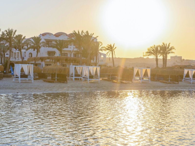 Bliss Marina Beach Resort 16