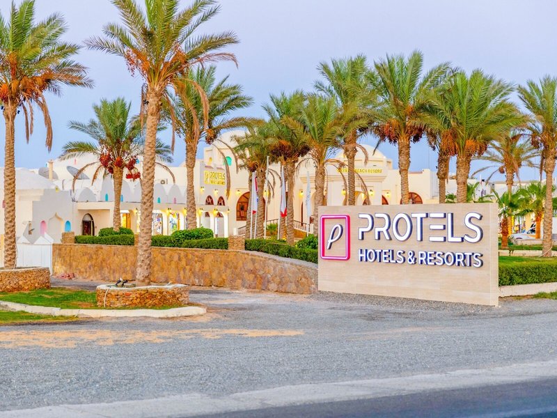 Bliss Marina Beach Resort 17