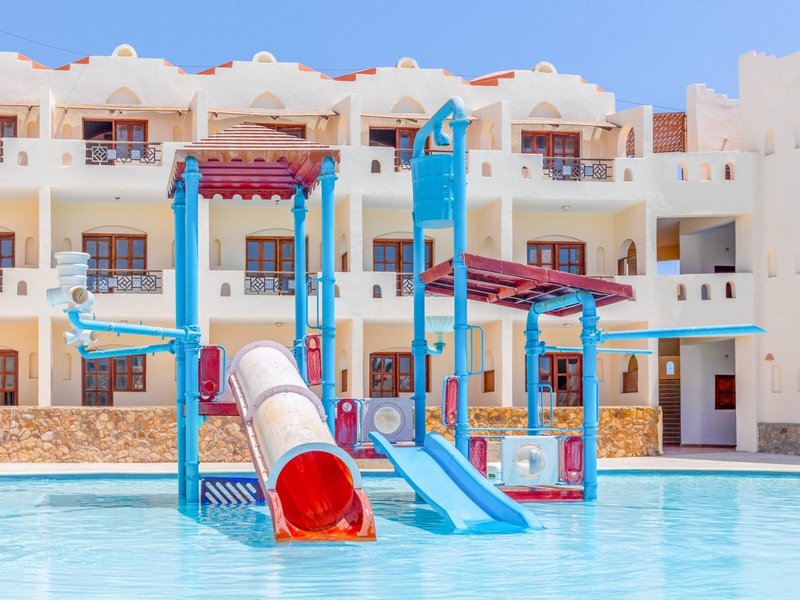 Bliss Marina Beach Resort 18