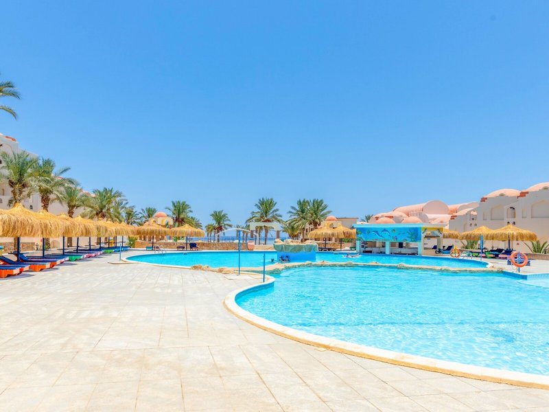 Bliss Marina Beach Resort 20