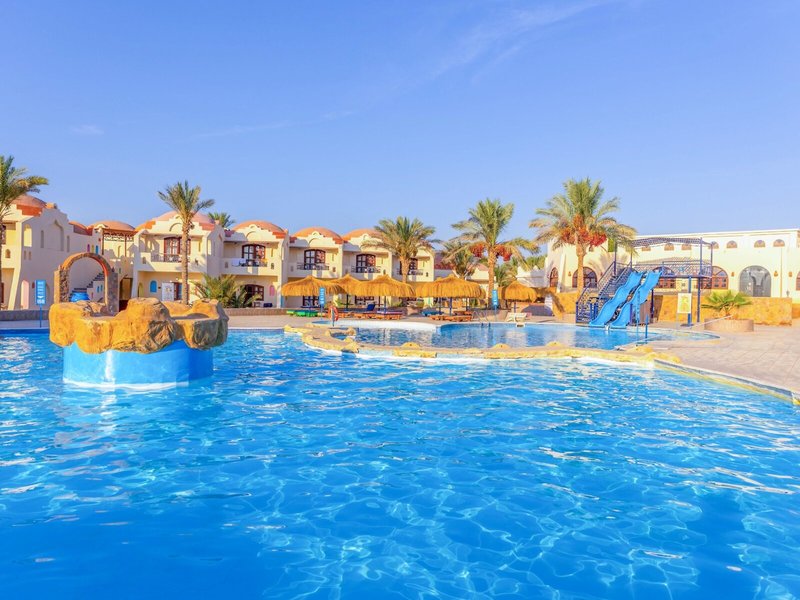 Bliss Marina Beach Resort 39