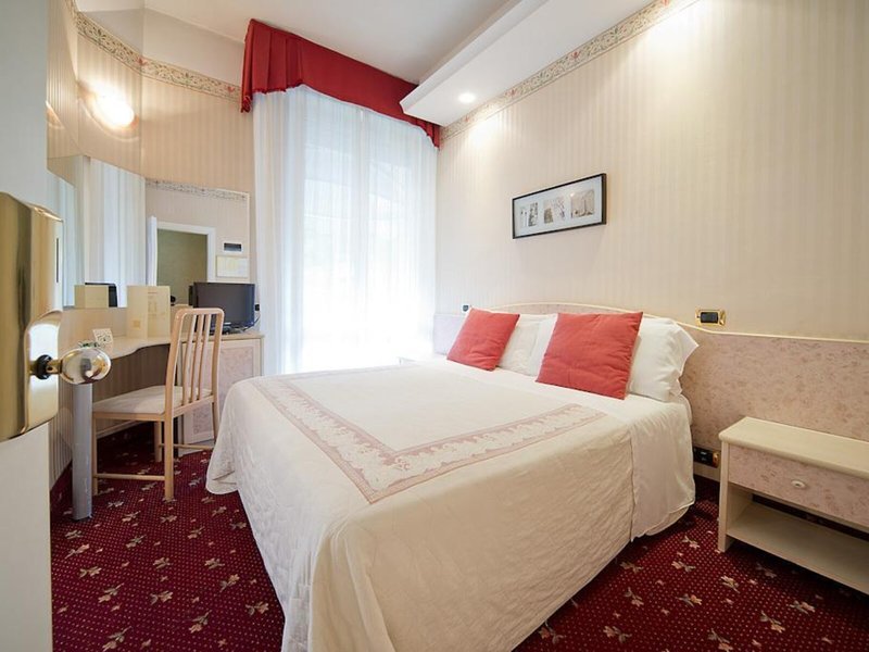 Royal Plaza 26