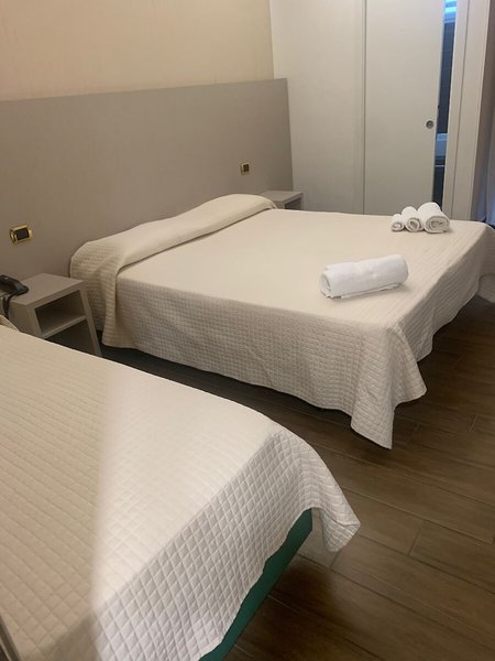 Royal Plaza 33