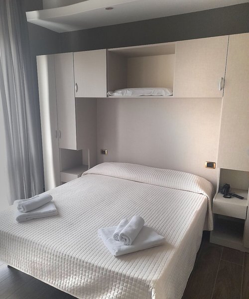 Royal Plaza 37