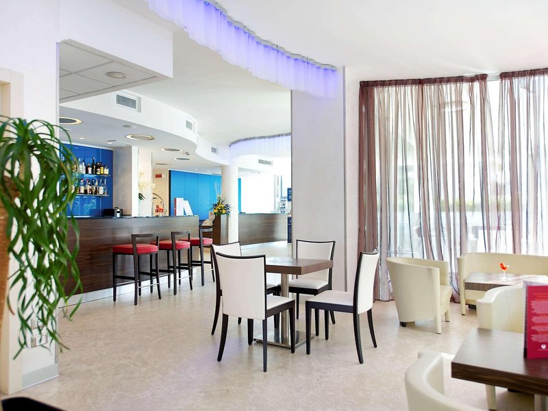 Mercure Rimini Lungomare 27