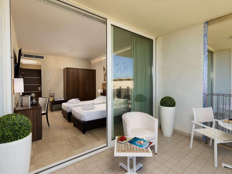Mercure Rimini Lungomare 31