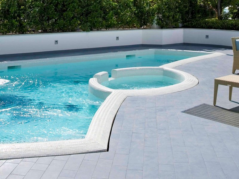 Mercure Rimini Lungomare 11 - Outdoor Pool