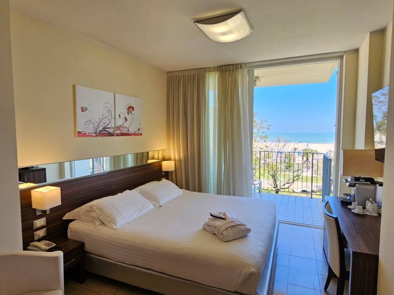Mercure Rimini Lungomare 34 - Room Example
