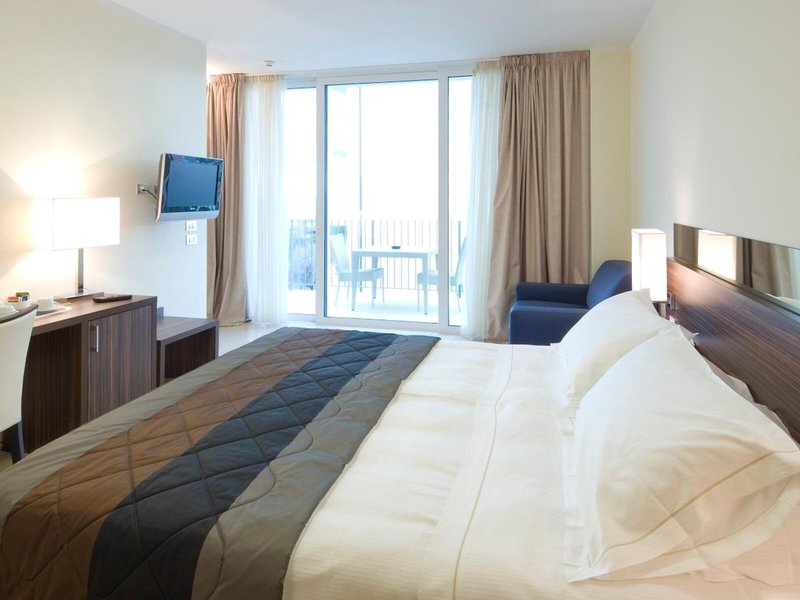Mercure Rimini Lungomare 36 - Room Example