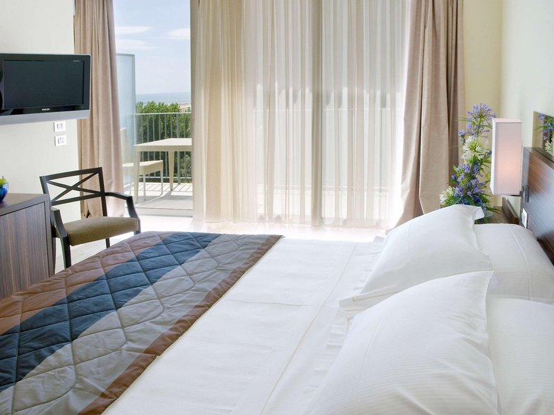 Mercure Rimini Lungomare 37 - Room Example