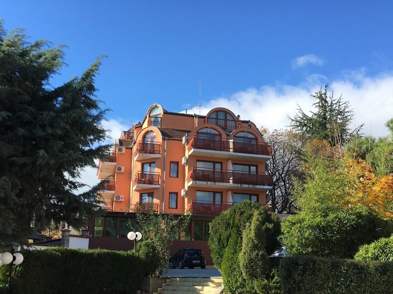 Royal Beach 1 - Exterior