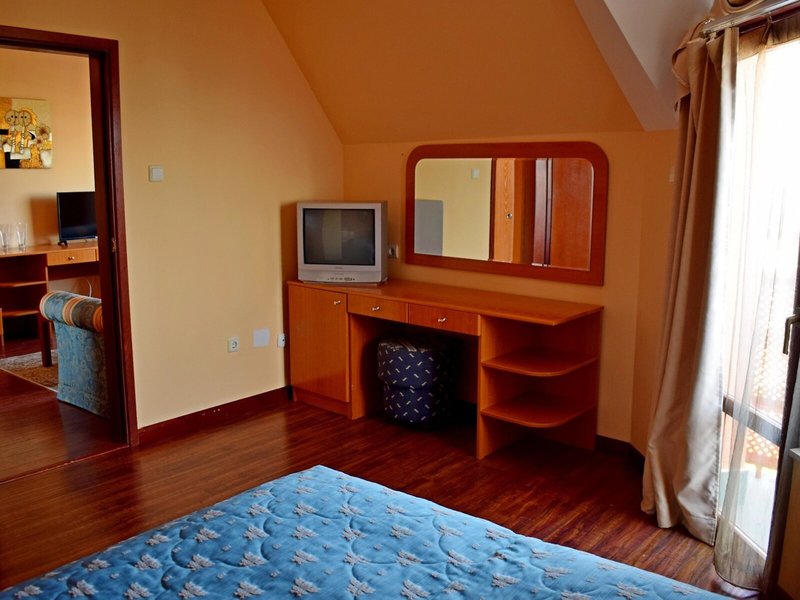 Royal Beach 8 - Room Example