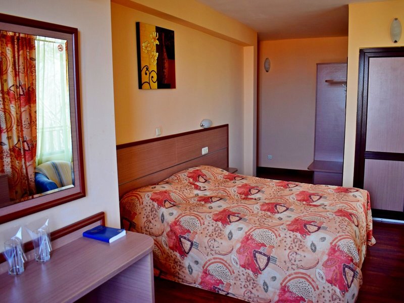 Royal Beach 13 - Room Example