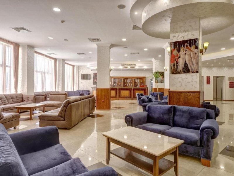 Central 12 - Lounge / Lobby