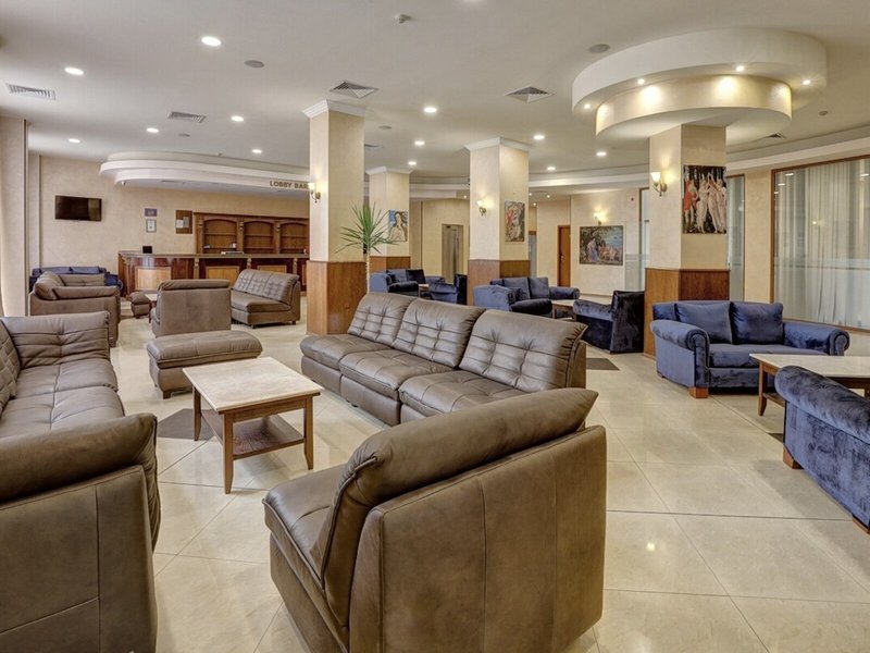 Central 13 - Lounge / Lobby