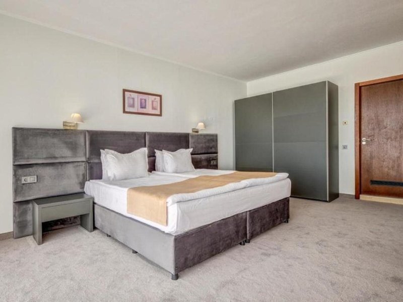 Central 28 - Room Example