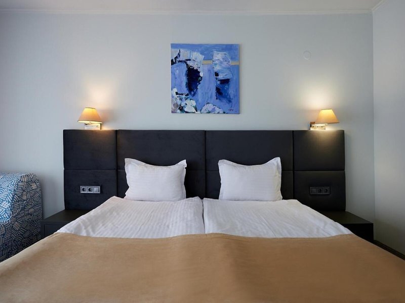 Continental Hotel 9