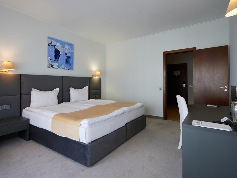 Continental Hotel 10