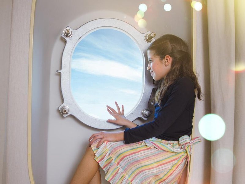 Queen Elizabeth 2 38