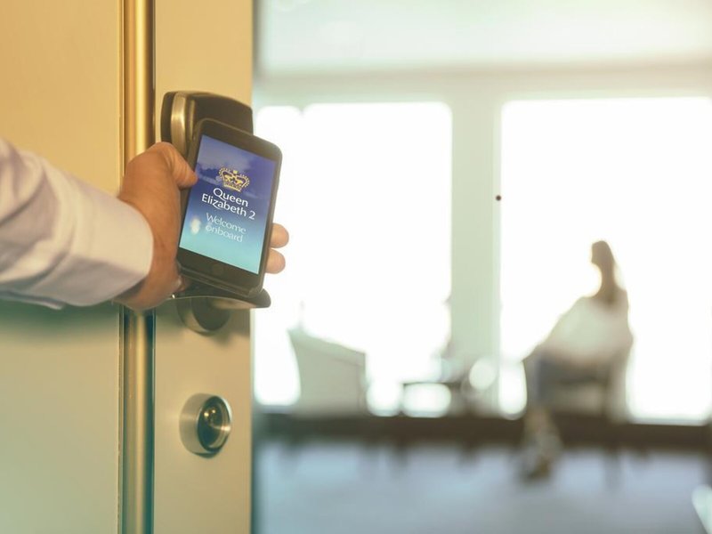 Queen Elizabeth 2 44