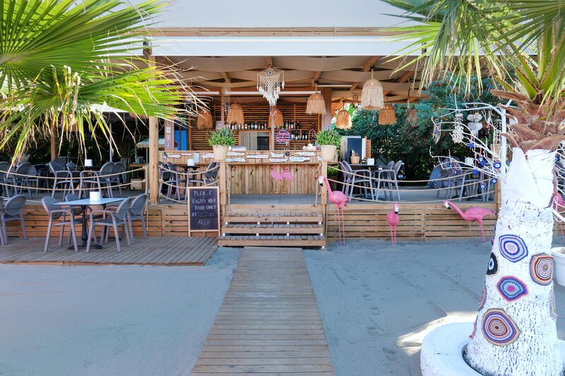 Blue Wave Suite Hotel 21