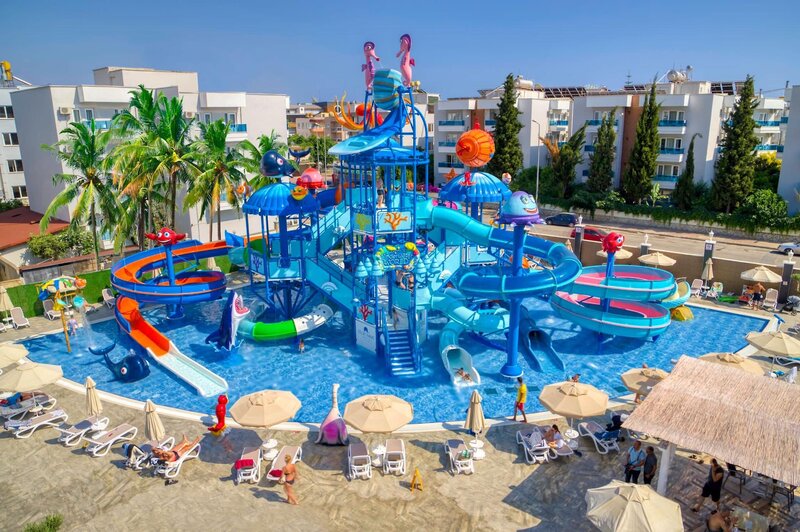 Blue Wave Suite Hotel 39