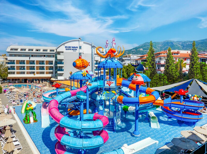 Blue Wave Suite 6