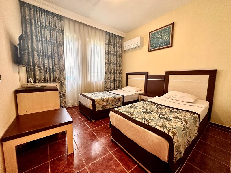 Blue Wave Suite Hotel 8
