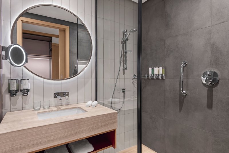 Hampton by Hilton Marjan Island 21