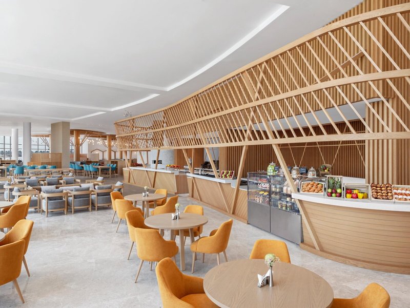 Hampton by Hilton Marjan Island Resort 9