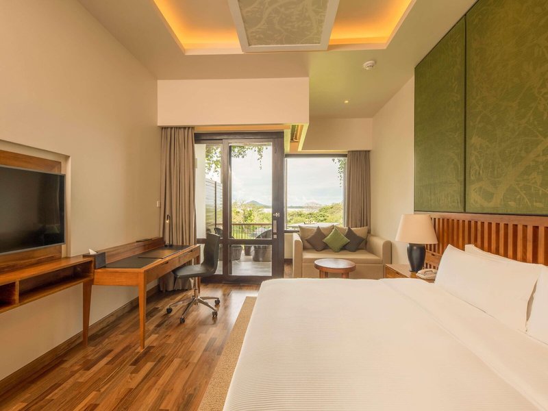 DoubleTree by Hilton Weerawila Rajawarna Resort 40