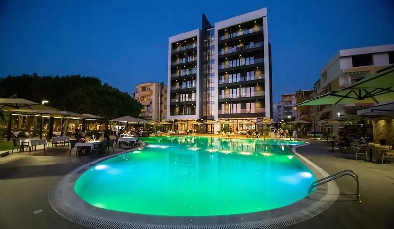 Supreme Hotel & Spa 6