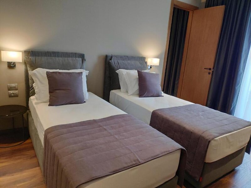 Supreme Hotel & Spa 17