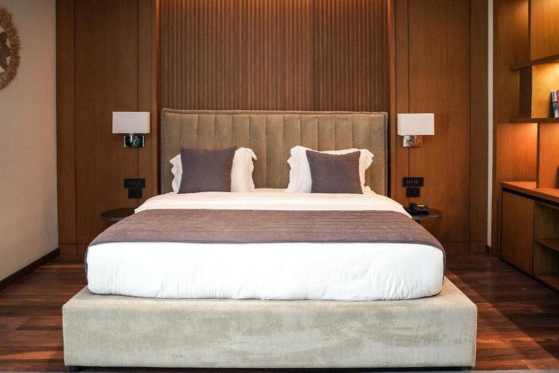 Supreme Hotel & Spa 18
