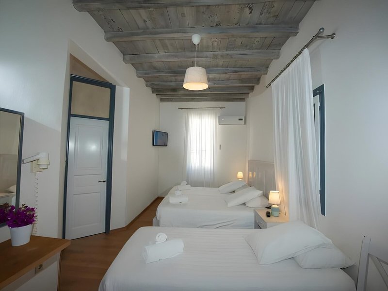 Olia 5 - Health & Beauty