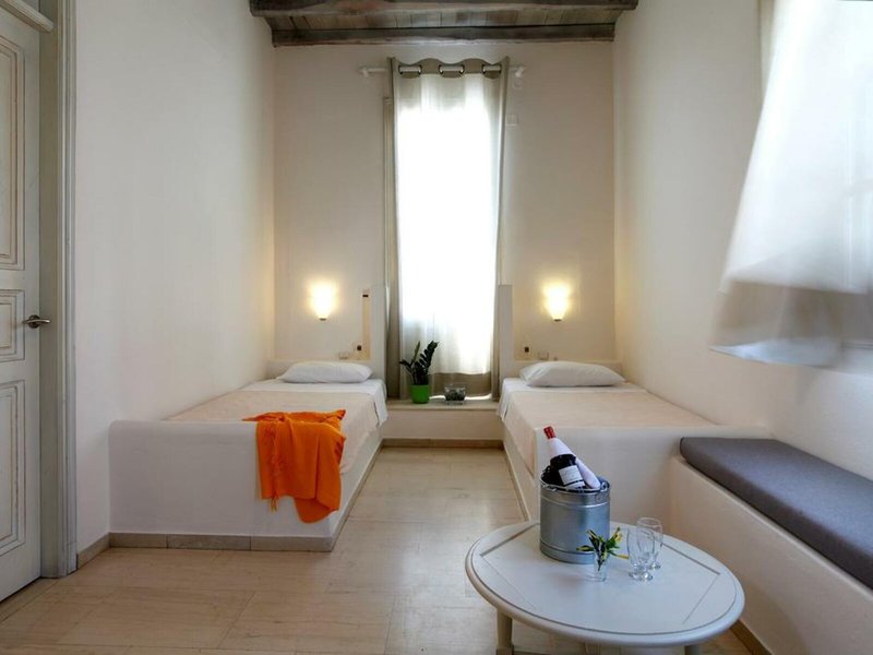 Olia 6 - Health & Beauty