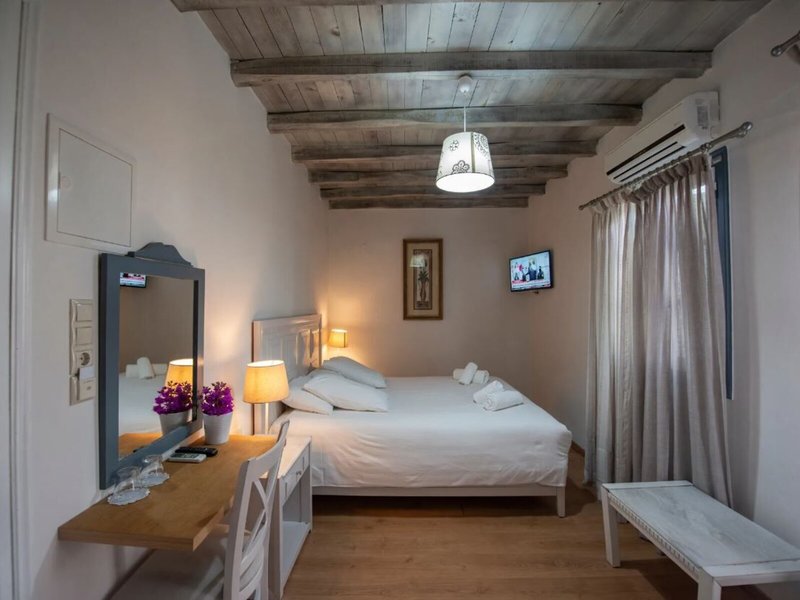 Olia 12 - Room Example