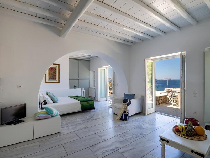 Olia 14 - Room Example