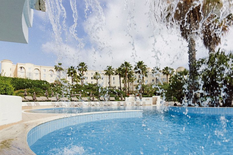 Costanza Beach Club 4