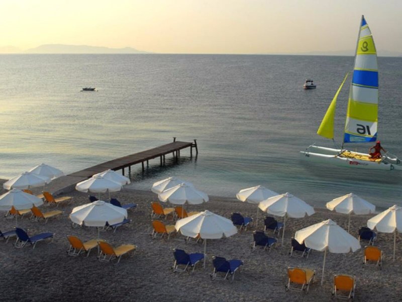 Kinetta Beach Resort & Spa 4