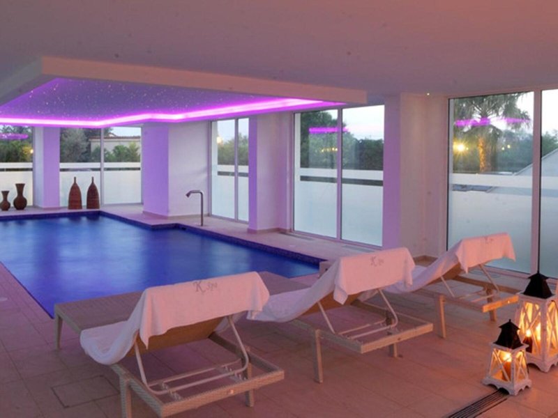 Kinetta Beach Resort & Spa 7