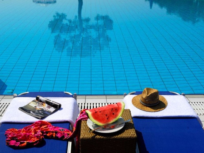 Kinetta Beach Resort & Spa 17