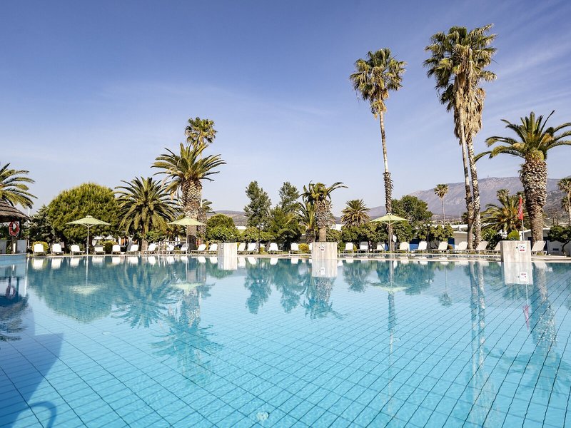 Kinetta Beach Resort & Spa 20