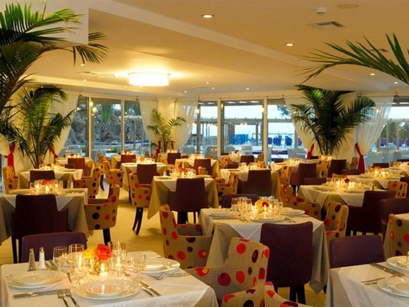 Kinetta Beach Resort & Spa 26