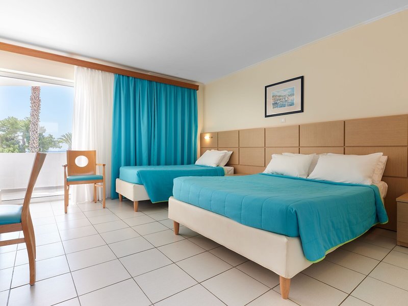 Kinetta Beach Resort & Spa 43