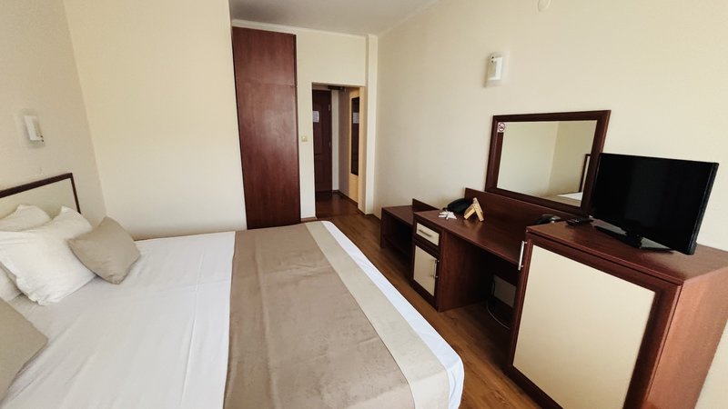 Hotel Yuzhni Noshti 9